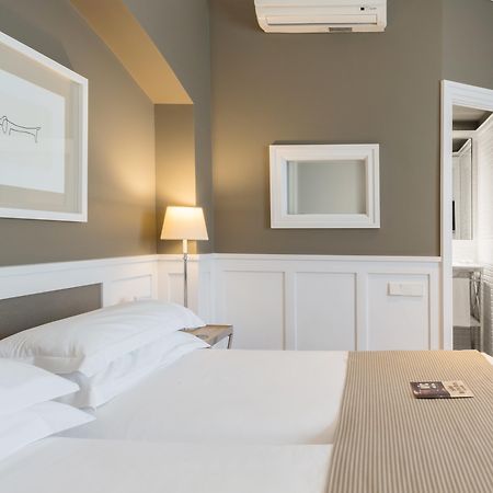 Hotel Granvia Barcellona Esterno foto