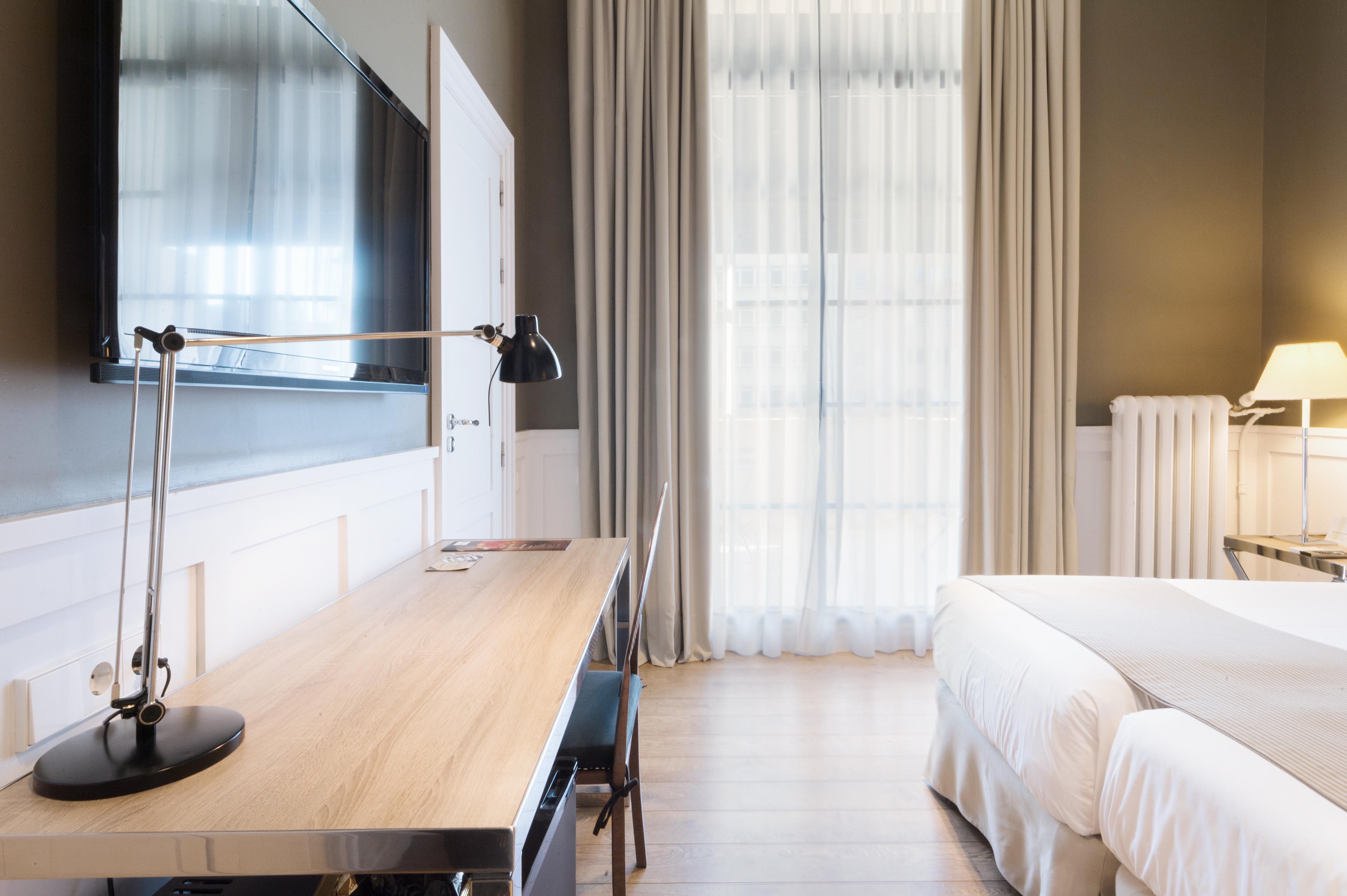 Hotel Granvia Barcellona Esterno foto