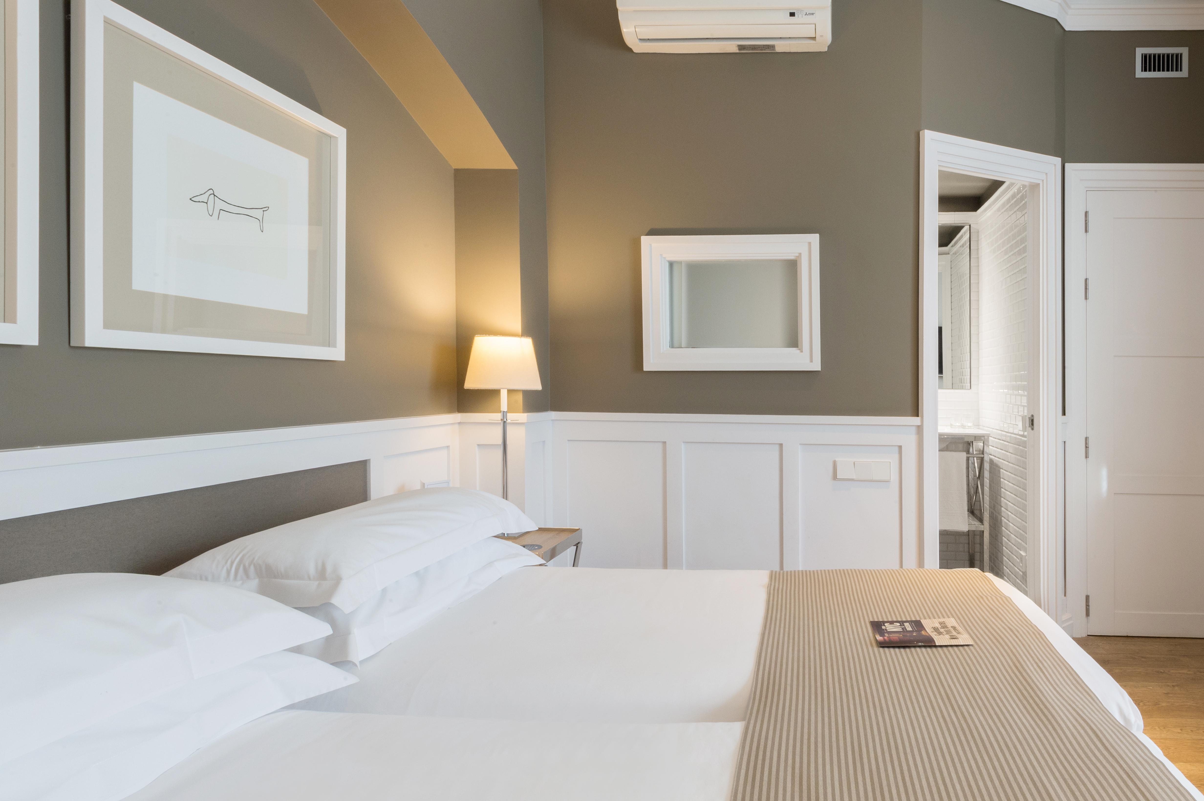 Hotel Granvia Barcellona Esterno foto