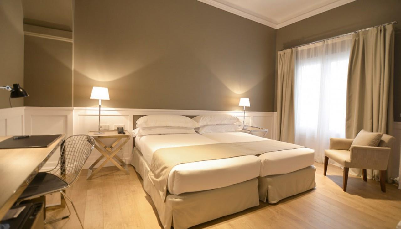 Hotel Granvia Barcellona Esterno foto