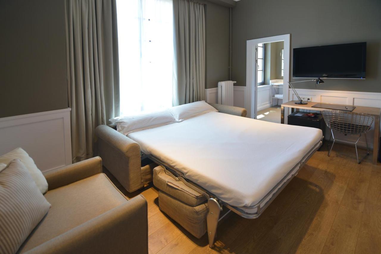 Hotel Granvia Barcellona Esterno foto